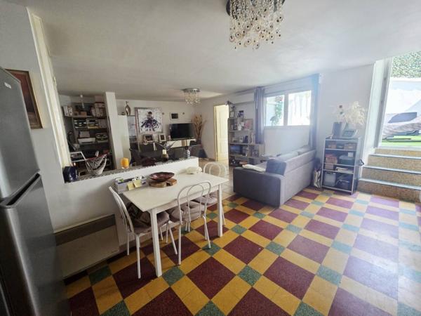 Maison à vendre 6 pièces de 197 m²