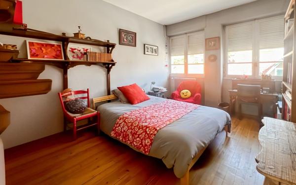 Appartement à vendre    5 pièces • 170 m2 Pau