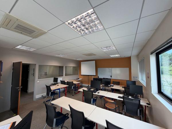 LOCATION - BUREAUX - COMPIEGNE - 220 m2