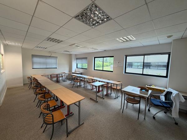 LOCATION - BUREAUX - COMPIEGNE - 220 m2