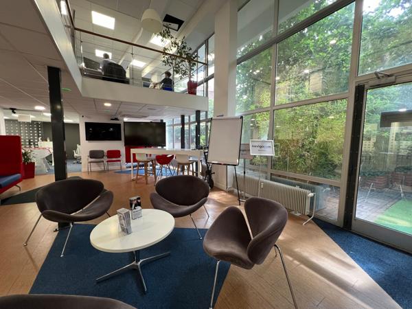 Bureaux indépendant à louer/à vendre, à Courbevoie