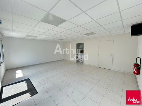 SAINT GILLES - BUREAUX A LOUER - 52 M²