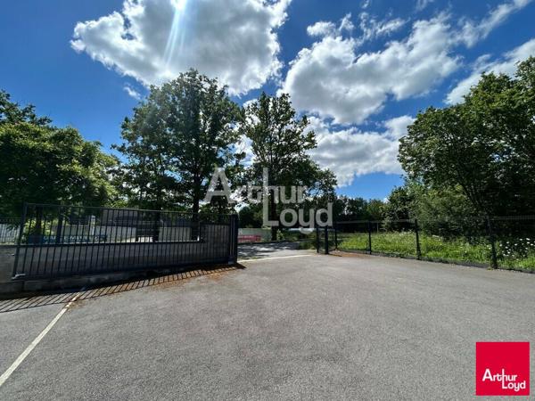 SAINT GILLES - BUREAUX A LOUER - 52 M²