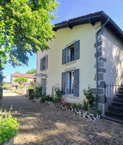 Ancien corps de ferme Aurillac Maison / Grange/Étable/Annexes , Aurillac