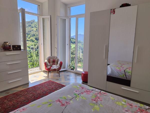 Haut de villa rénové avec deux logements et terrain – Village de montagne corse Olmiccia (20112)