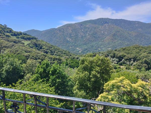 Haut de villa rénové avec deux logements et terrain – Village de montagne corse Olmiccia (20112)