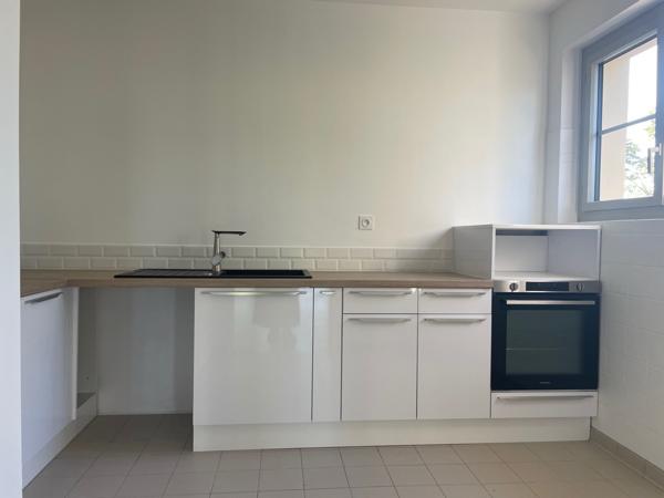 Penne-d'Agenais (47140) Ensemble immobilier dans l’un des plus beaux villages de France