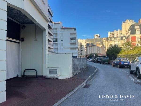 Rare ! Parking sécurisé en plein cœur de Biarritz