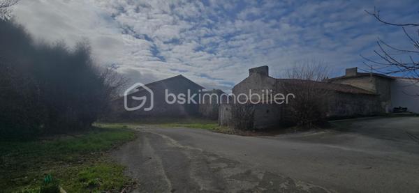 Corps de ferme de 269,43 m²