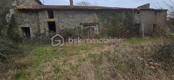 Corps de ferme de 269,43 m²