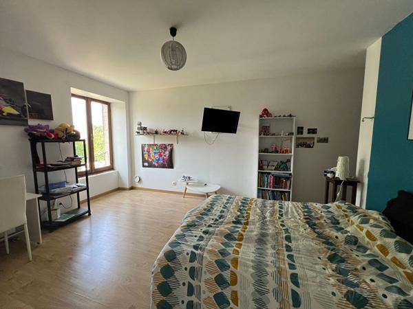 Maison Champagne Saint Hilaire 220M²  5 chambres