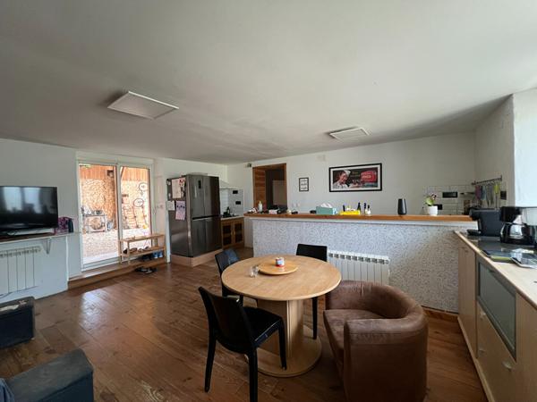 Maison Champagne Saint Hilaire 220M²  5 chambres