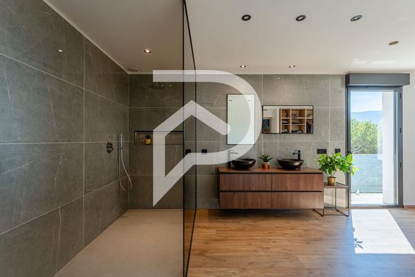 Demeure Contemporaine 8 pièces 375 m2
