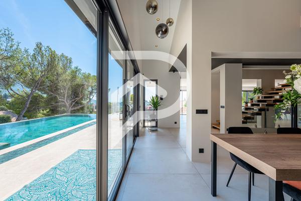 Demeure Contemporaine 8 pièces 375 m2