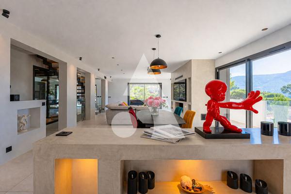Demeure Contemporaine 8 pièces 375 m2