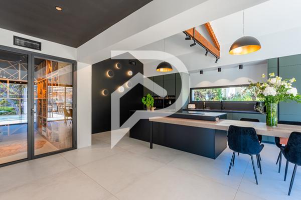 Demeure Contemporaine 8 pièces 375 m2