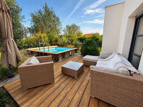 Maison, piscine, garage, 5 chambres de 2011