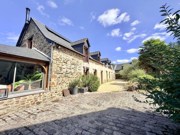 Maison
         9 pièces
        - 250 m² Bien prestige 589 990 € *