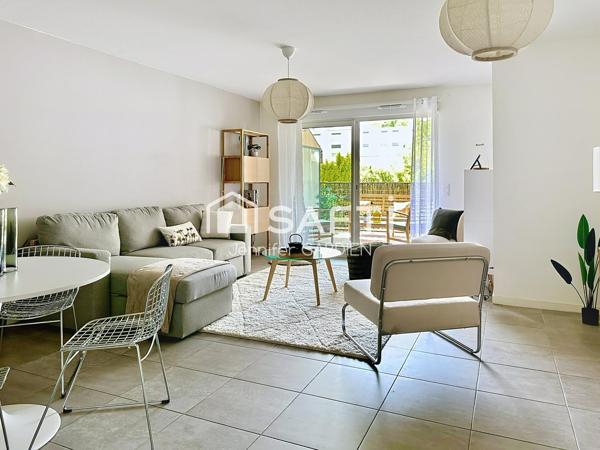Appartement T3 de 73 m² avec terrasse, balcon et 2 parkings – Résidence au calme proche tram.