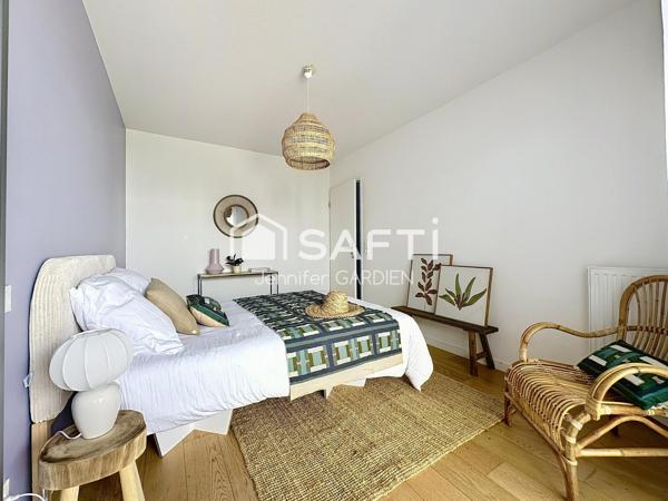 Appartement T3 de 73 m² avec terrasse, balcon et 2 parkings – Résidence au calme proche tram.