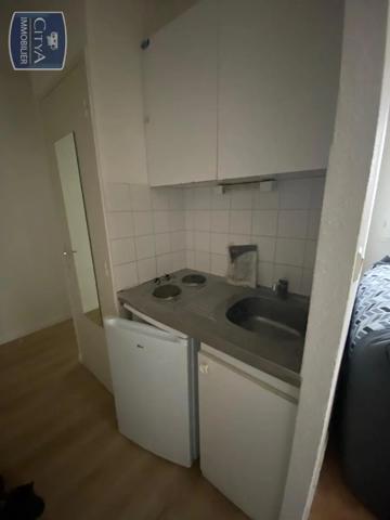 Appartement à louer 1 pièce 22m² Niort (79000)
