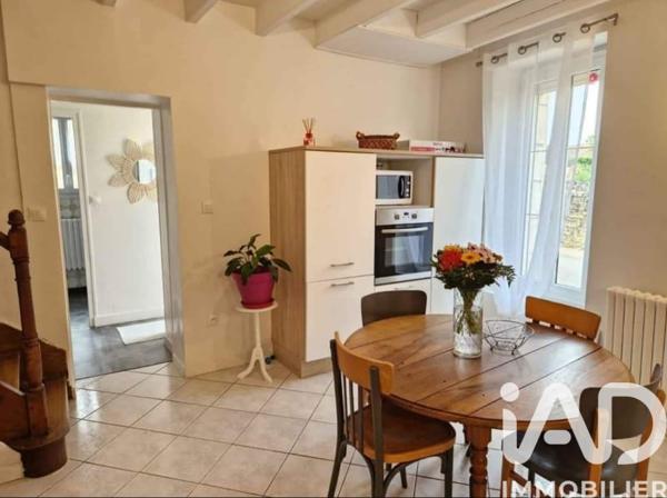 Maison à vendre 4 pièces 87 m² Roches-Prémarie-Andillé