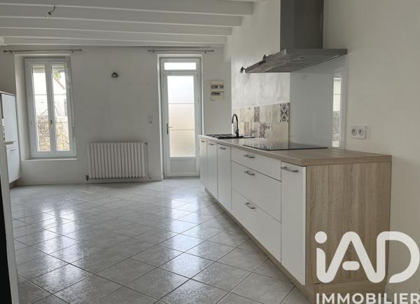 Maison à vendre 4 pièces 87 m² Roches-Prémarie-Andillé
