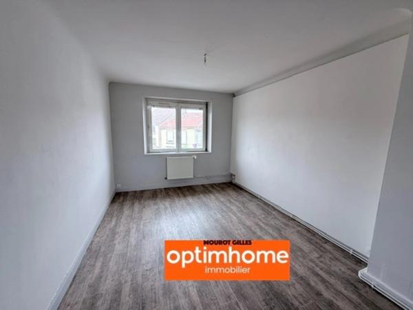 Immeuble de rapport avec commerce et logements – Bruyères centre-ville (88)