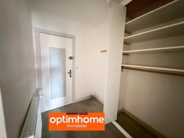 Immeuble de rapport avec commerce et logements – Bruyères centre-ville (88)