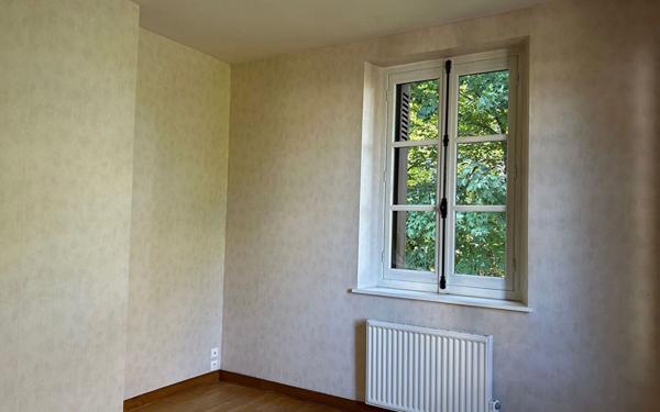 Maison à louer    2 pièces •  Neuville-sur-Brenne