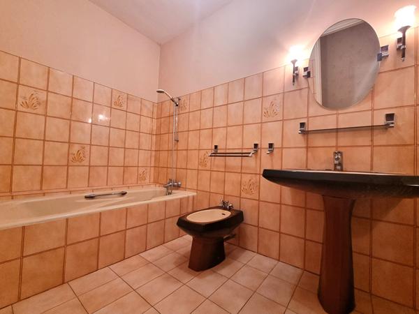 Maison familiale lumineuse de plus de 130 m² dans un secteur recherché