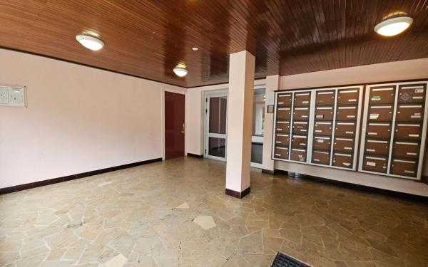 Appartement à vendre    3 pièces • 58,90 m2 Saint-Étienne