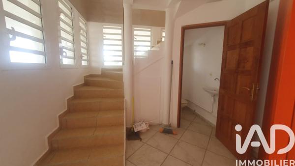 Immeuble à vendre 233 m² Sainte-Anne