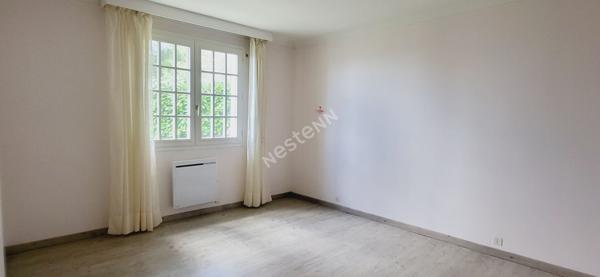 En vente ! Maison Saint Etienne De Montluc 5 chambres 37m² séjour, 1784m² de parcelle de terrain