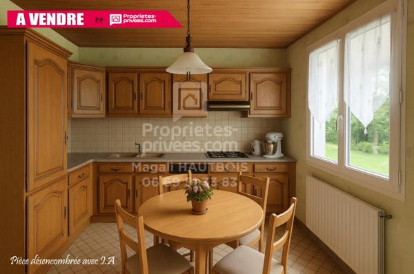 Ensemble immobilier : Maison et bâtiments à Saint-Hilaire-du-Harcouët