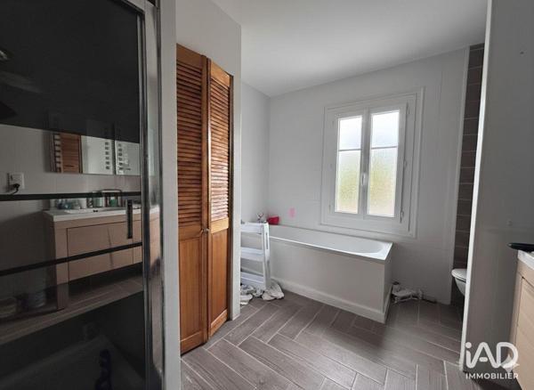 Location maison 4 pièces 110 m² Saint-Seurin-sur-l'Isle