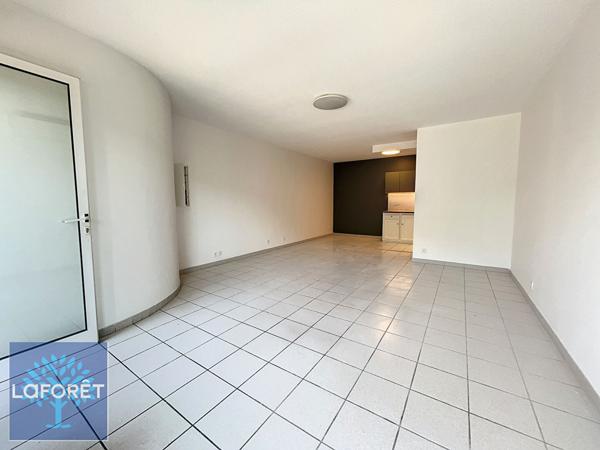 Location appartement Lambesc - 2 pièce(s) - 54 m² - 851 €/mois