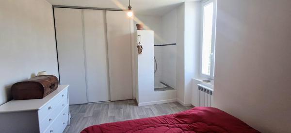 Maison de ville avec terrasse et garage BEDARIEUX