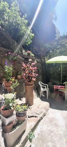 Maison de ville avec terrasse et garage BEDARIEUX