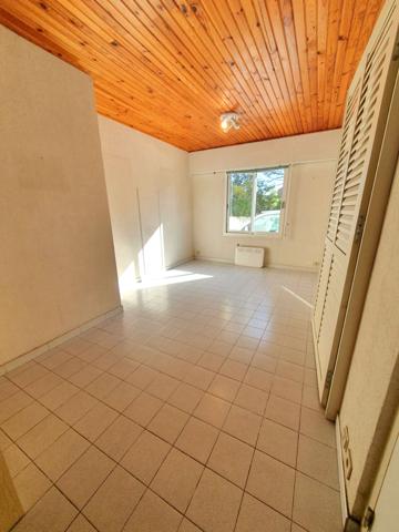 Appartement
                                                                                                                                                                                                                                                                                                                        2 pièce(s)                                                                                                                                                                                                          1 chambre(s)                                                                                                                                                                                                          29.77  m²