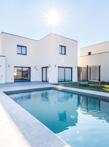 Lormont (33310) Maison contemporaine avec piscine