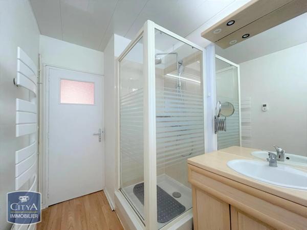 Appartement à louer 3 pièces 66.99m² Libourne (33500)