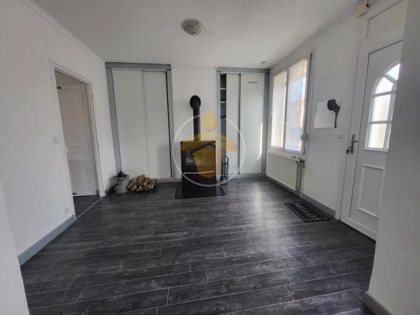 Vente                                                      Maison
                        
                     6 pièces                      95 m2                     à Tergnier