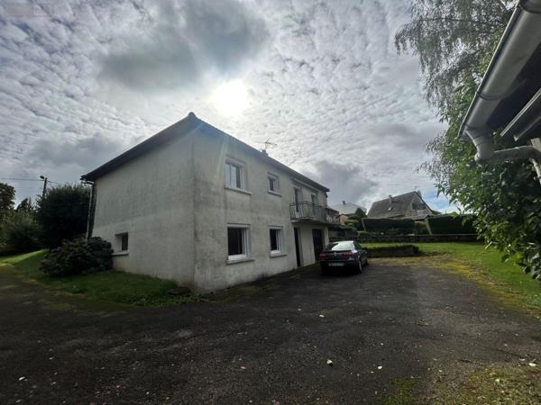 Maison à vendre à Mauriac dans le Cantal (15200), ref : 15060/1233