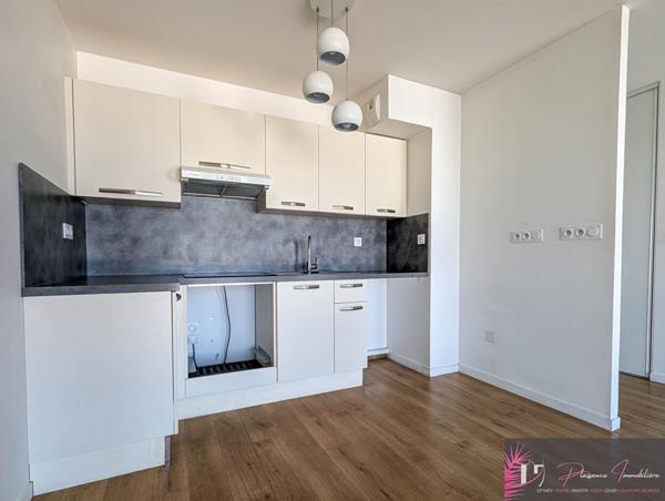 PERIGNY APPARTEMENT TYPE 3 PIECES - PROXIMITE IMMEDIATE LA ROCHELLE  Perigny