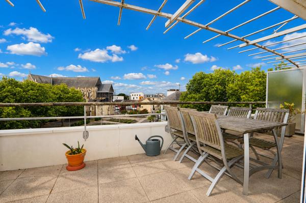 Appartement Saint Nazaire 5 pièce(s) 107 m2, terrasse avec aperçu mer, ascenseur, double garage, cave