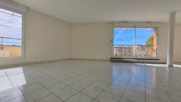 Appartement Saint Nazaire 5 pièce(s) 107 m2, terrasse avec aperçu mer, ascenseur, double garage, cave