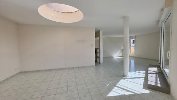 Appartement Saint Nazaire 5 pièce(s) 107 m2, terrasse avec aperçu mer, ascenseur, double garage, cave