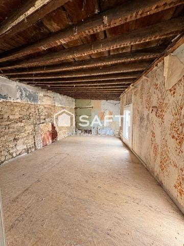 Maison d'environ 118m2 partiellement rénovée à Equeurdreville