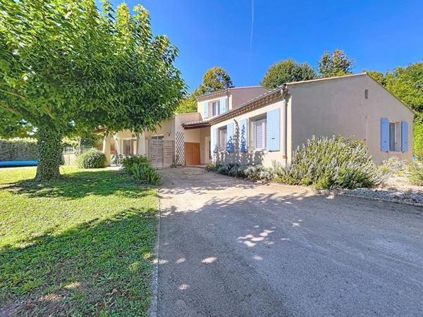 MAISON DE 186 M² SUR 2118 M² DE TERRAIN CONSTRUCTIBLE DANS UN ENVIRONNEMENT CALME